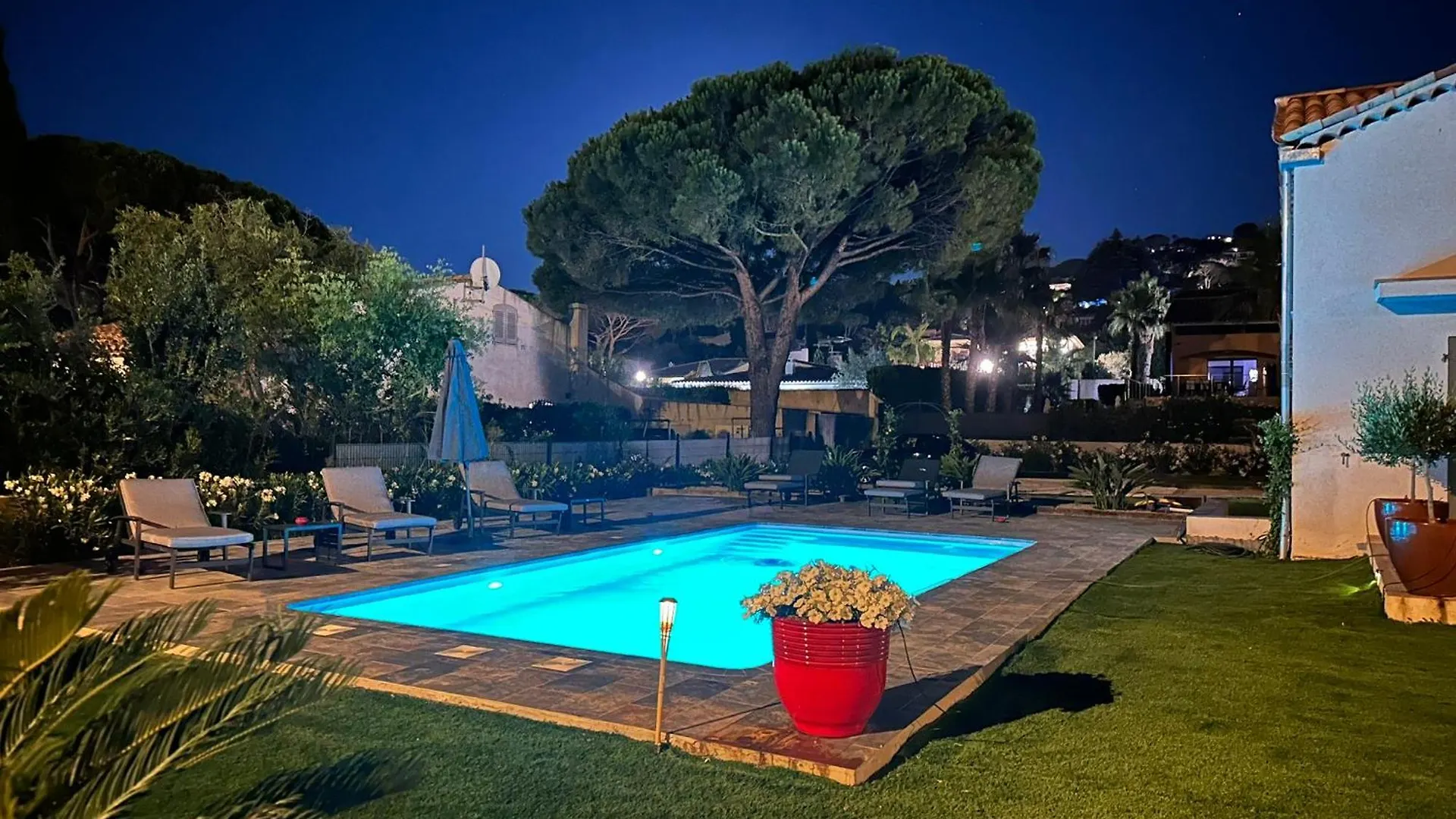 Jolie Maison Avec Vue Mer Saint-Tropez France